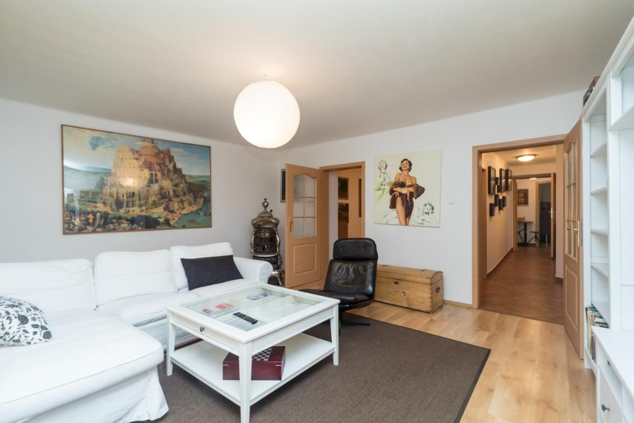 Budyne Apartment Budyne nad Ohri Esterno foto