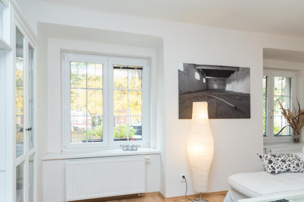 Budyne Apartment Budyne nad Ohri Esterno foto